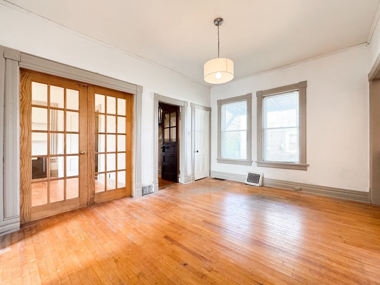 23 Gouverneur St #01A - Photo 6 of 16