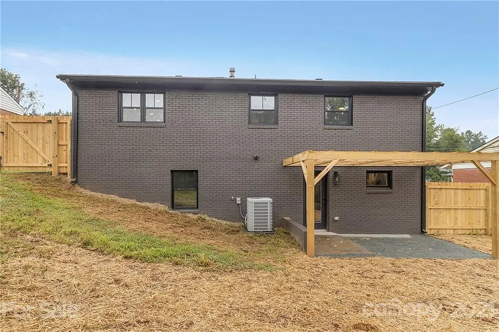 804 Norwood Dr #NA - Photo 2 of 19