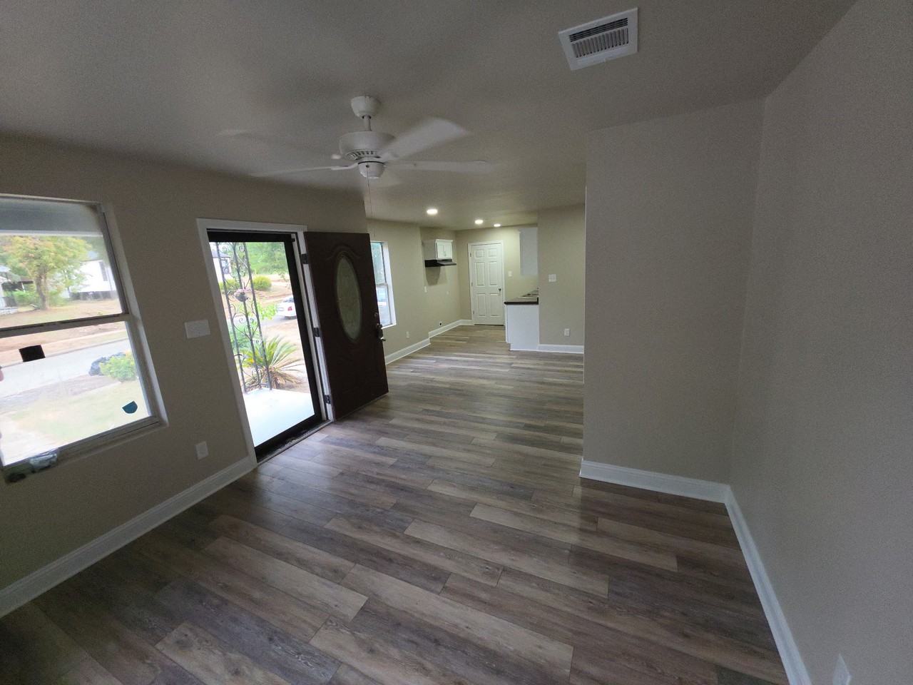 1512 Belwood St #NA - Photo 3 of 19