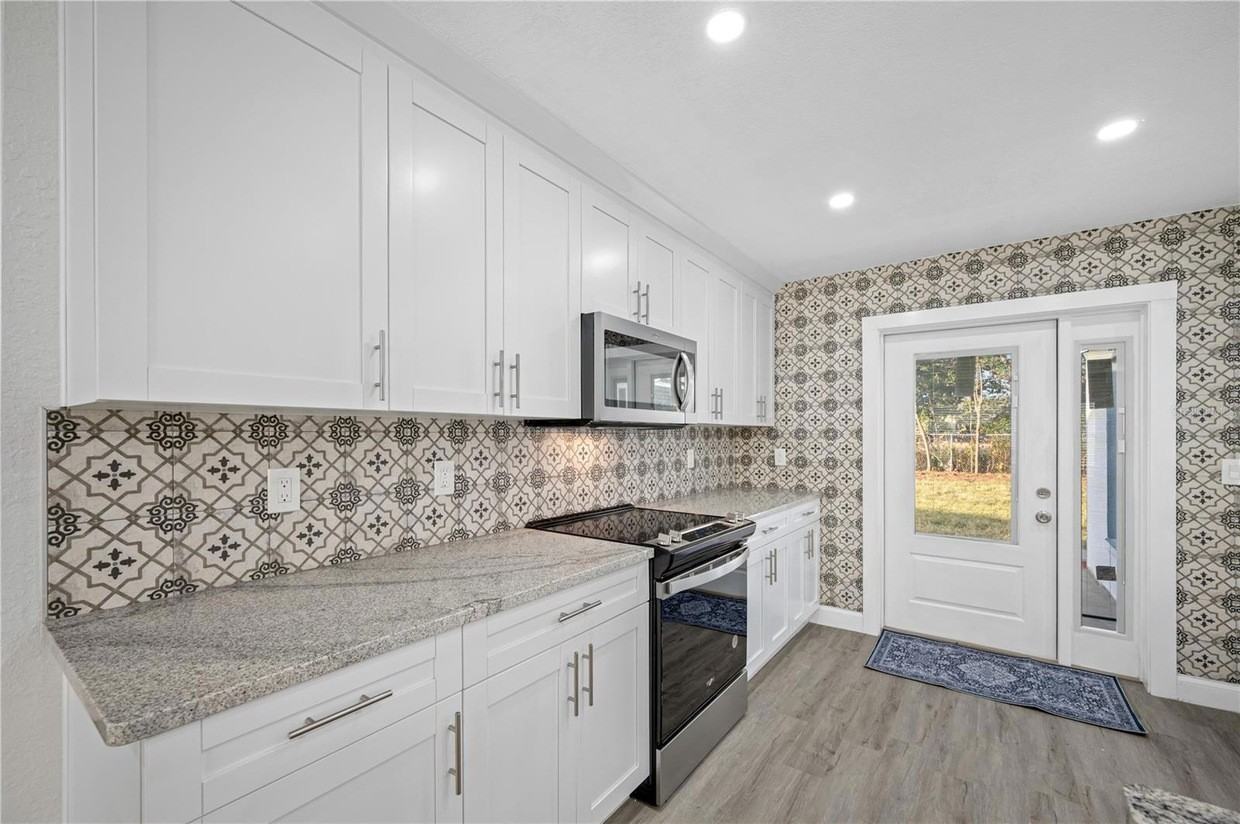 10123 52nd Ave N #NA - Photo 4 of 20