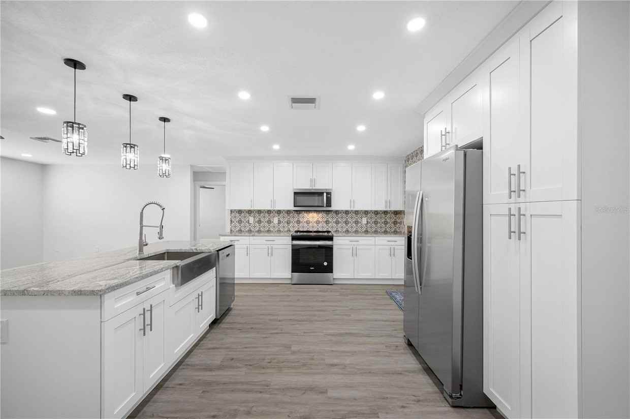 10123 52nd Ave N #NA - Photo 5 of 20