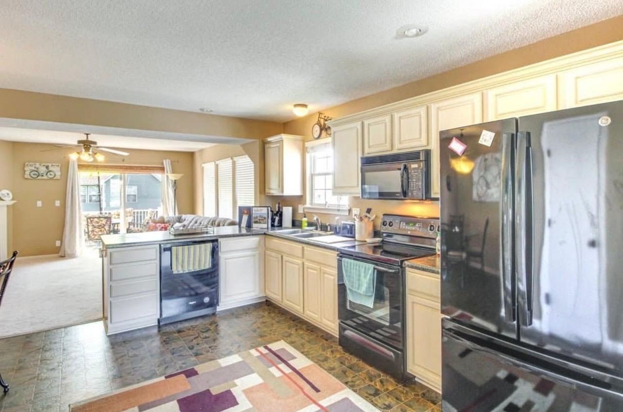 2230 Sw Suncatcher Rd - Photo 2 of 20