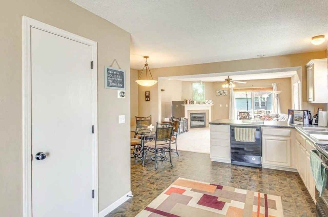 2230 Sw Suncatcher Rd - Photo 4 of 20
