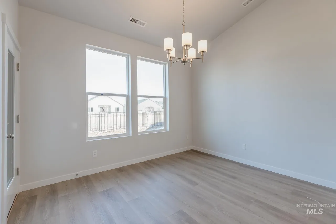 4382 W Sunny Cove St #NA - Photo 6 of 10