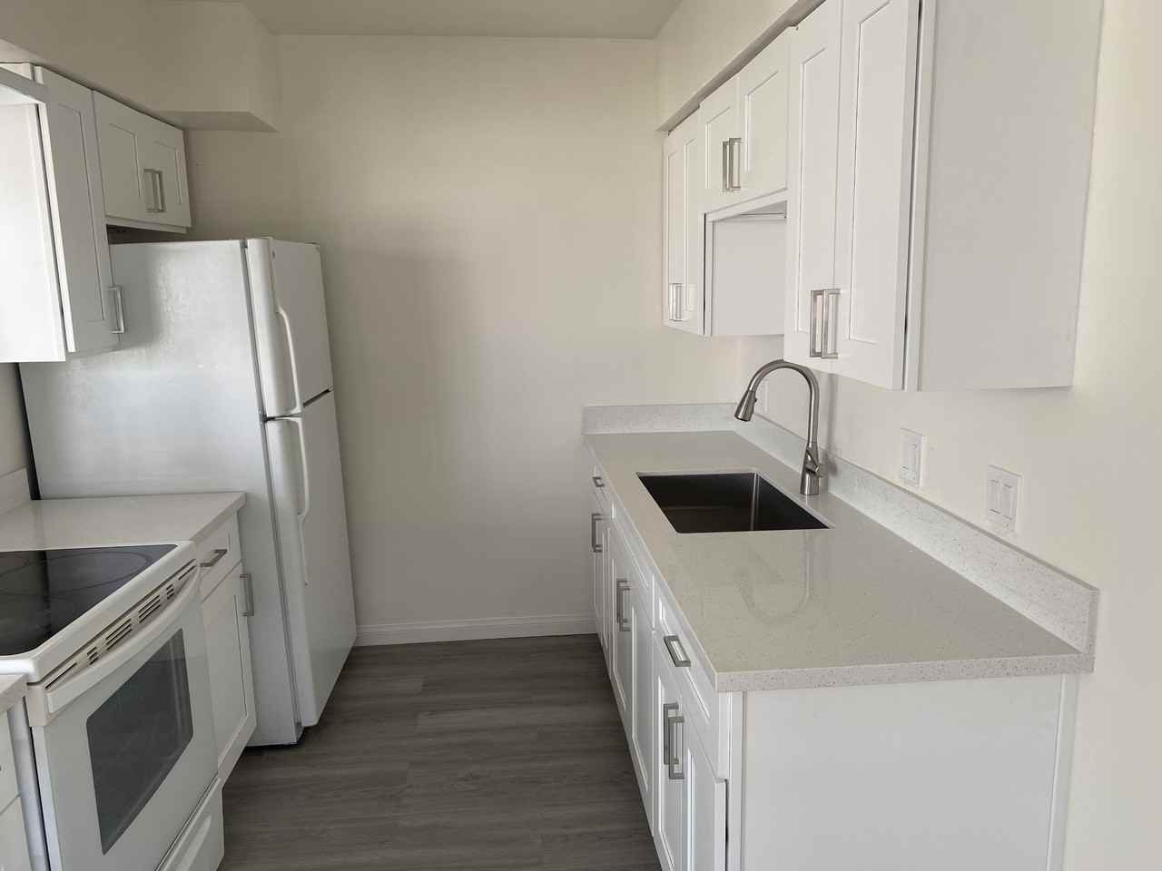 3877 Menlo Ave #6 - Photo 6 of 14