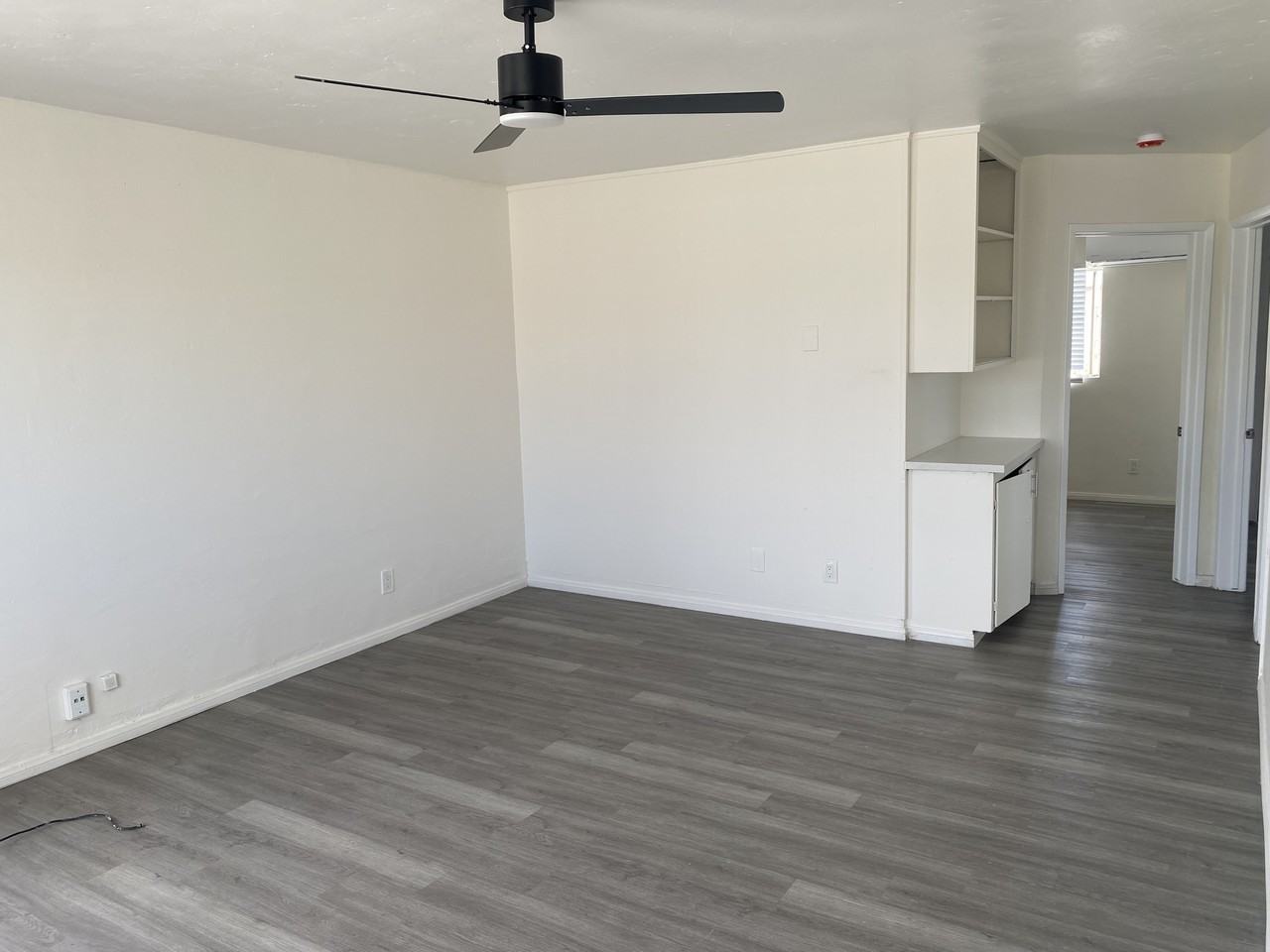 3877 Menlo Ave #6