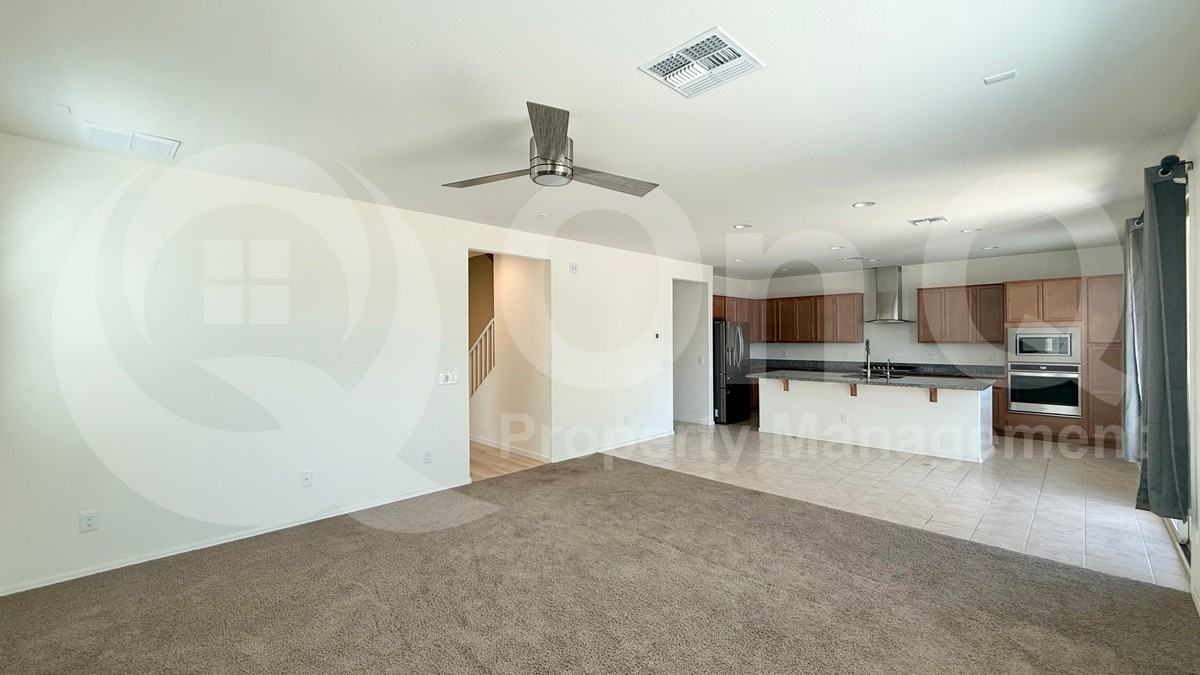 2491 S 123rd Dr - Photo 4 of 25