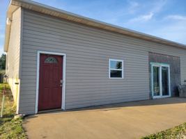 featured image of 5520 Nw Jennings Rd #NA