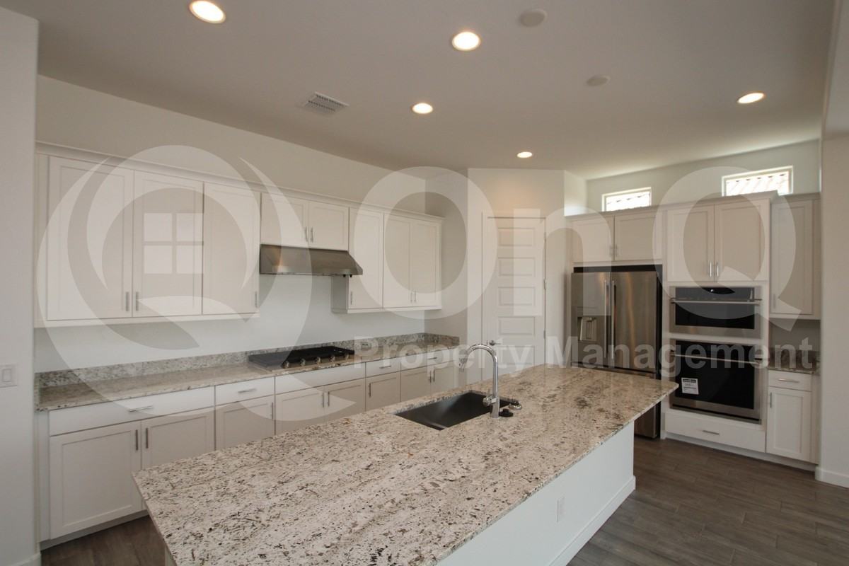 24436 N 173rd Ln - Photo 2 of 26