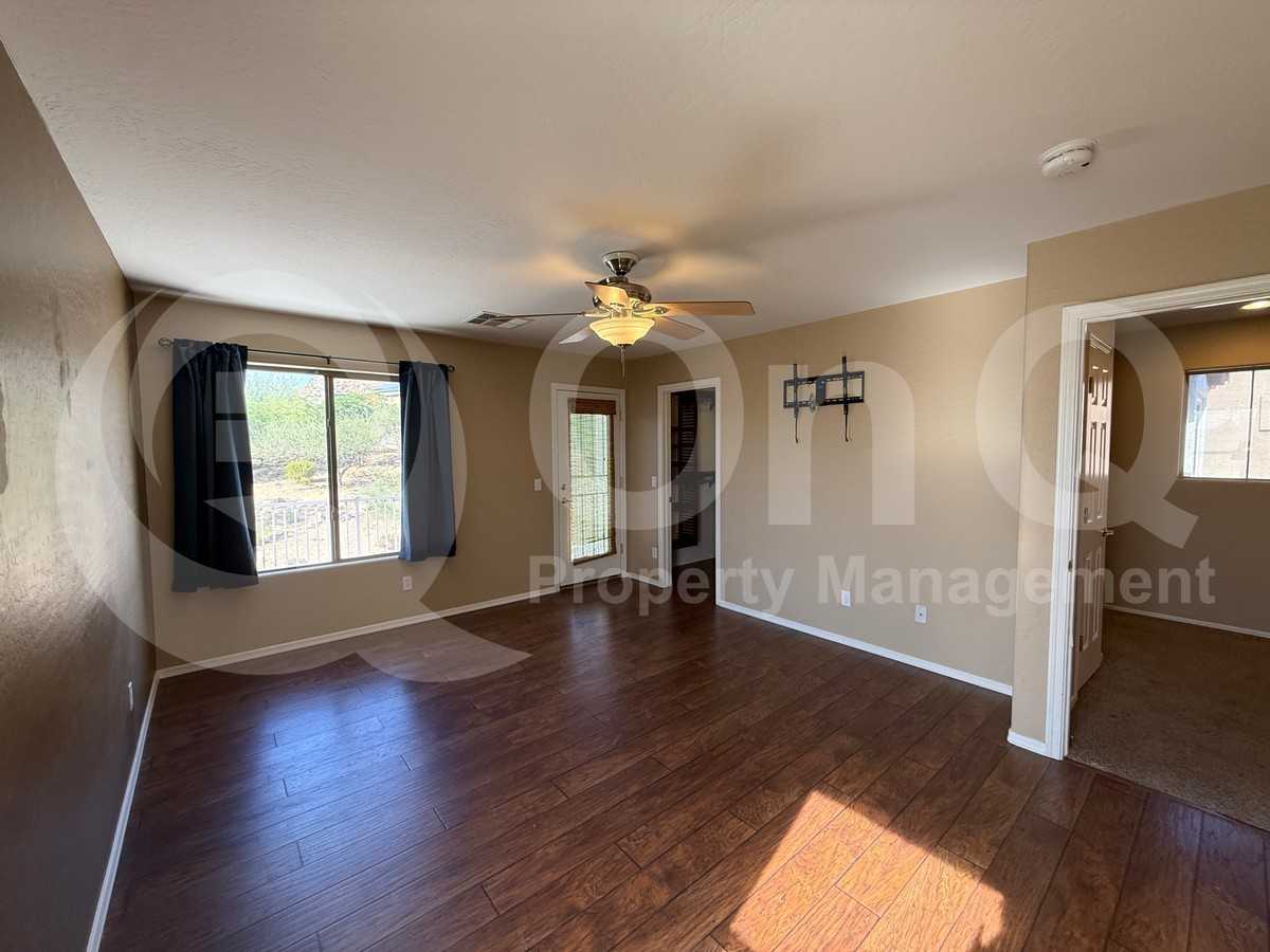 2512 W Old Paint Trl - Photo 3 of 29