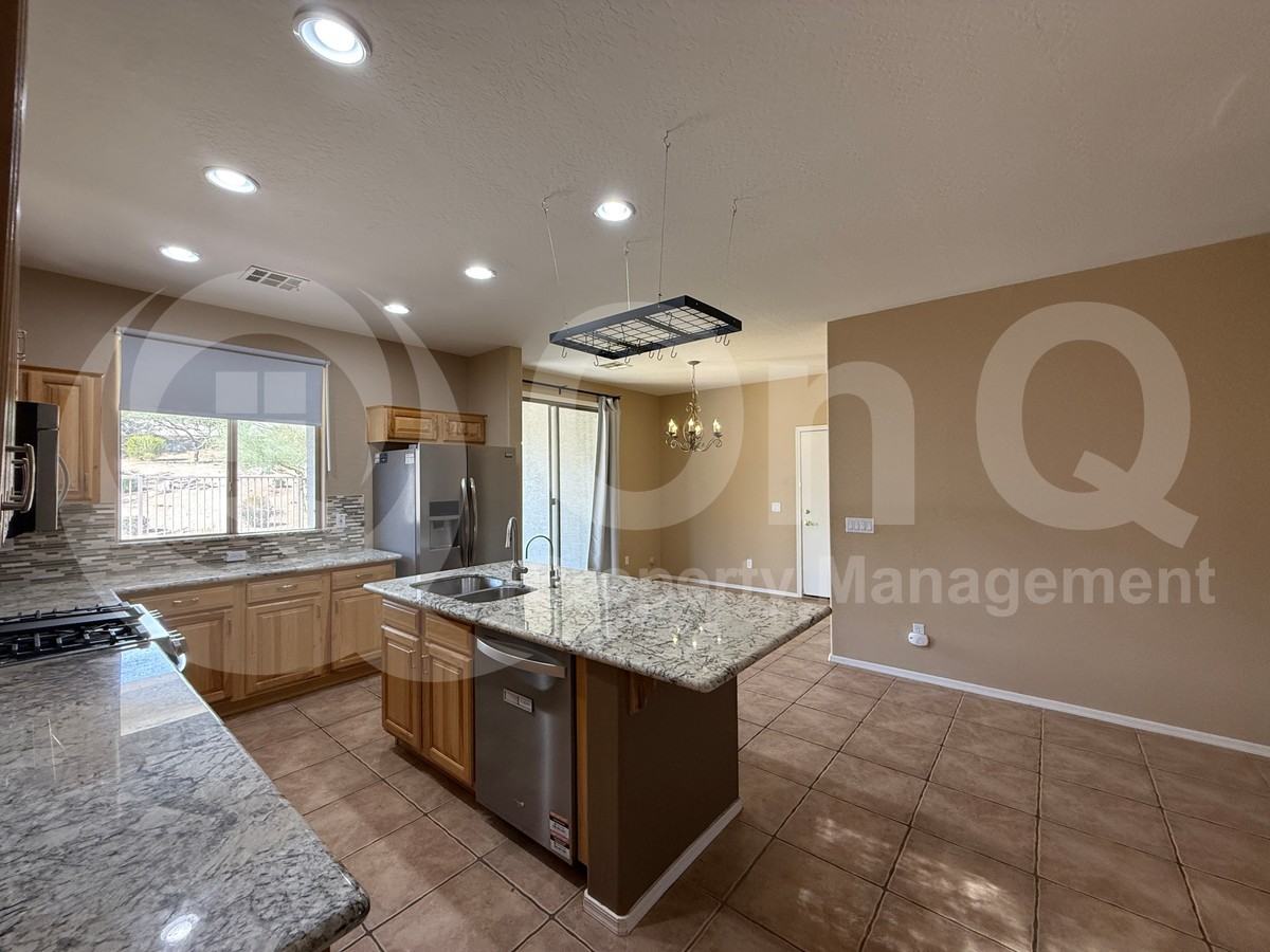 2512 W Old Paint Trl - Photo 5 of 29
