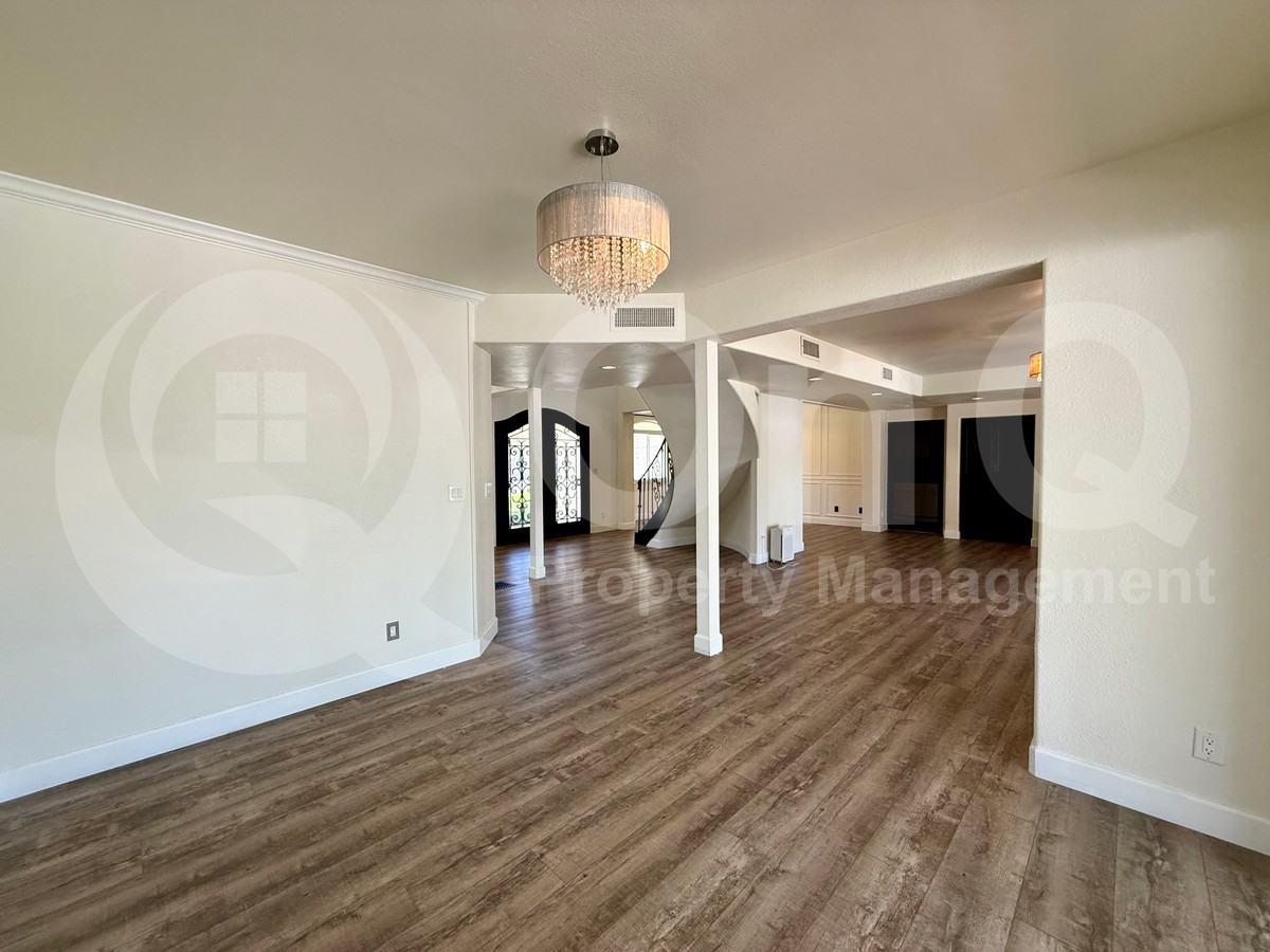 1298 N Regatta Dr - Photo 5 of 30