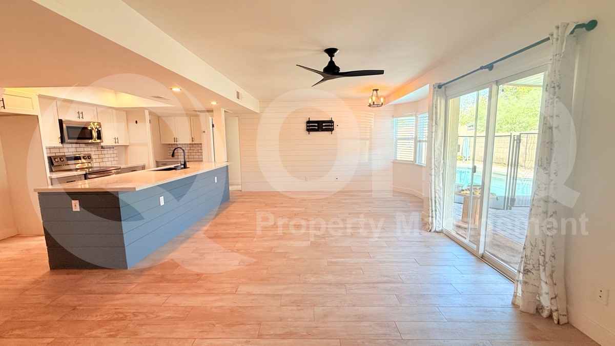 652 W Strahan Dr - Photo 4 of 26