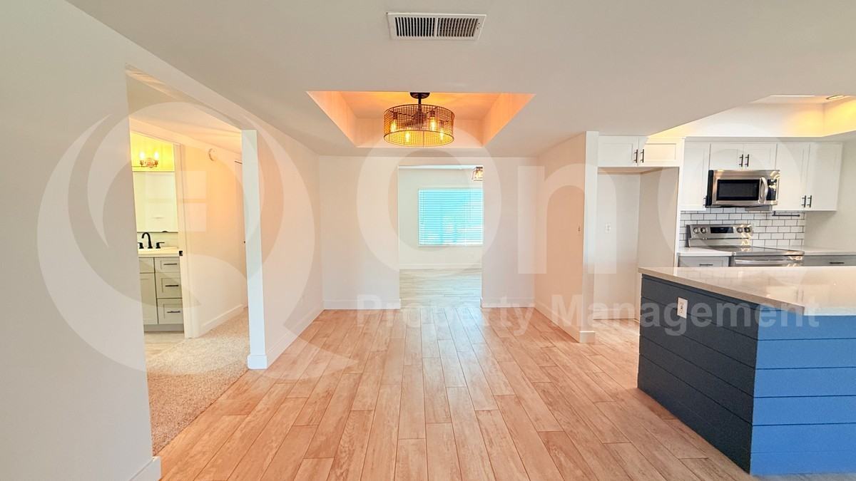 652 W Strahan Dr - Photo 5 of 26