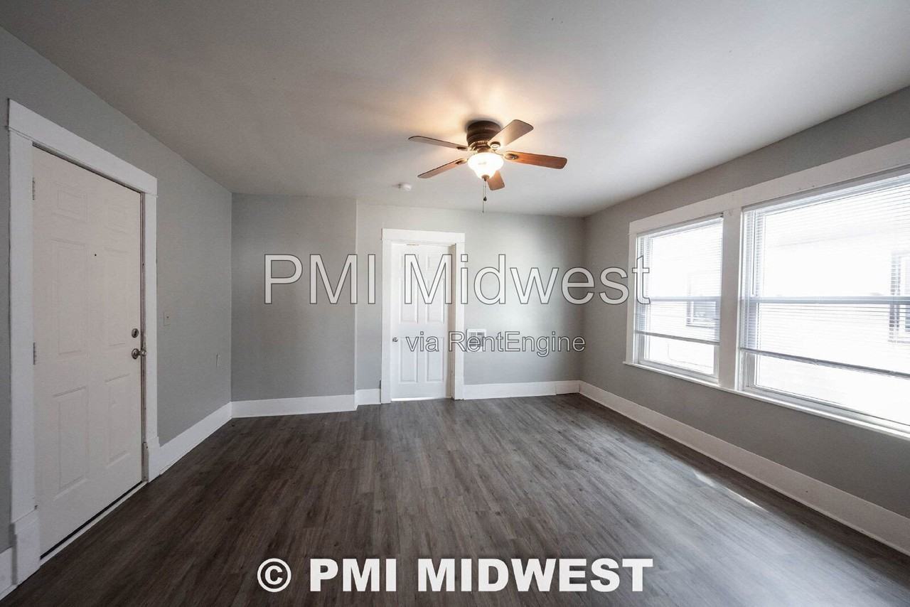 611 N Main St #3 - Photo 4 of 16