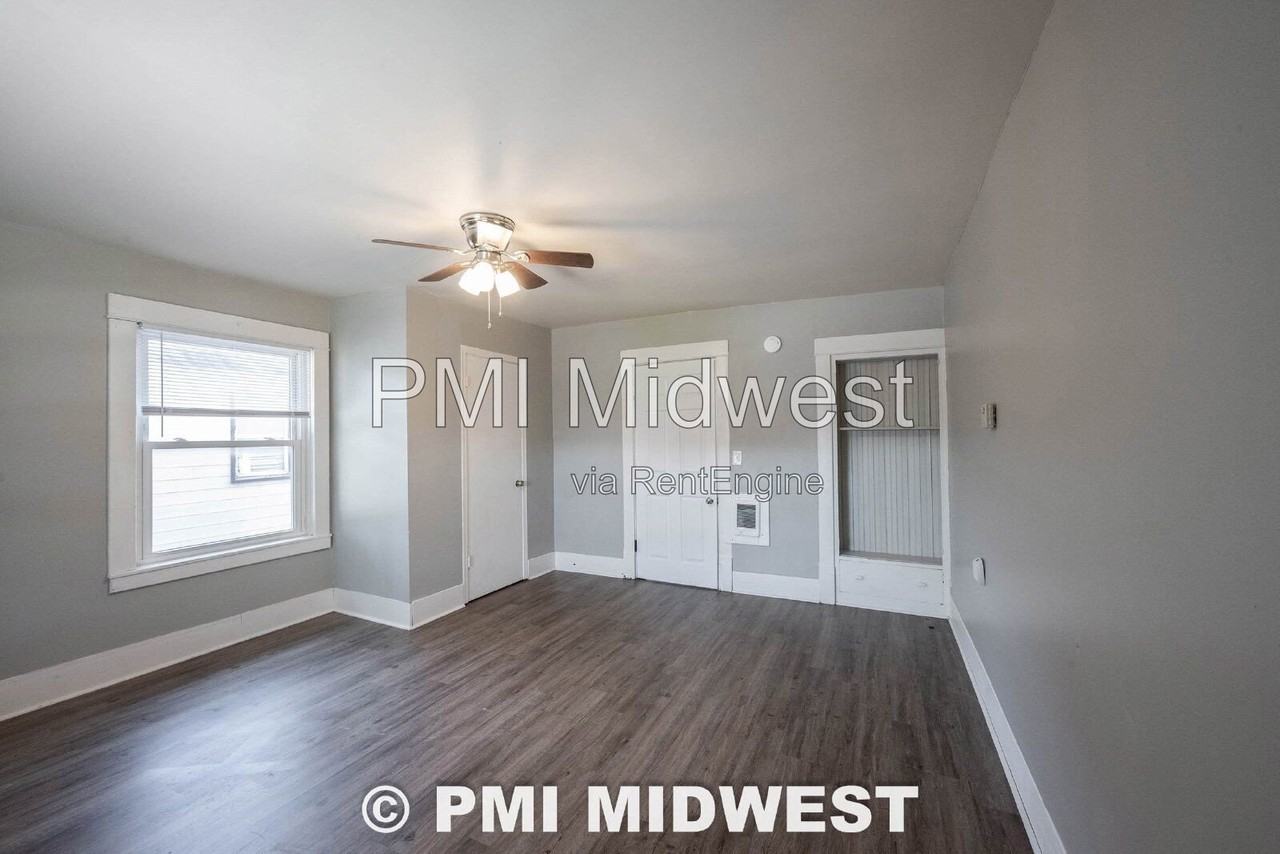 611 N Main St #3 - Photo 6 of 16