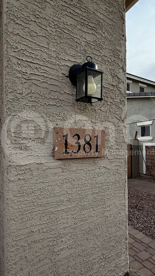 1381 E Scorpio Pl - Photo 5 of 33