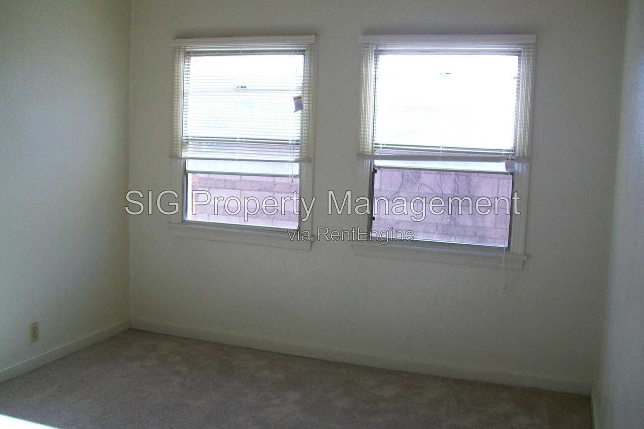 461 W Colorado St #10 - Photo 6 of 10