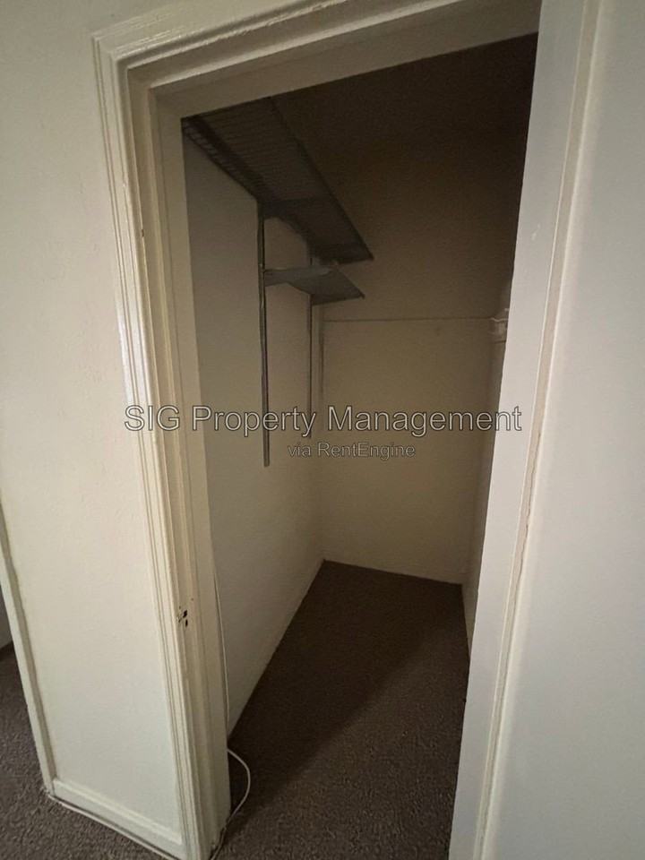 461 W Colorado St #10 - Photo 7 of 10