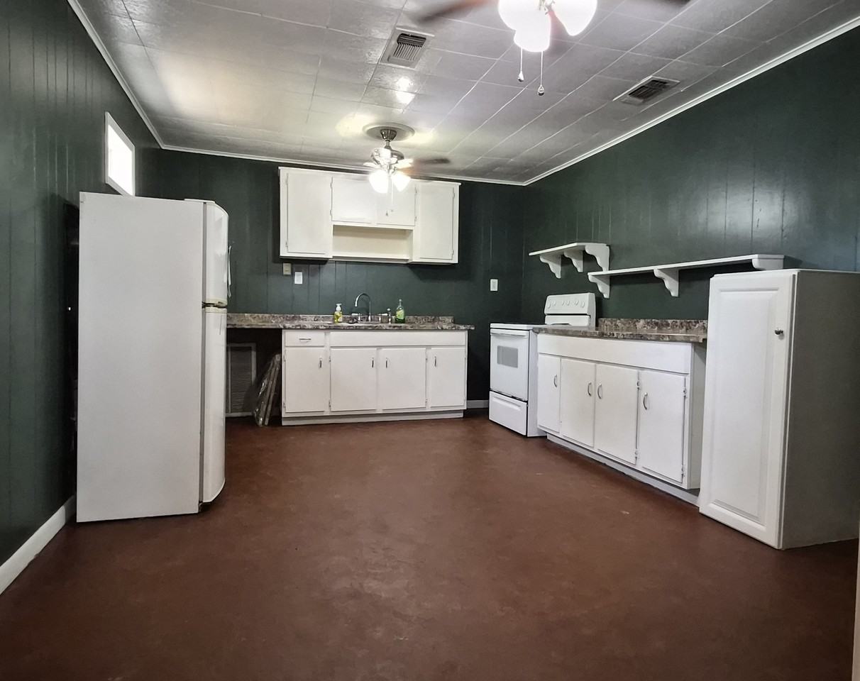 1312 S 10th St #NA - Photo 5 of 17
