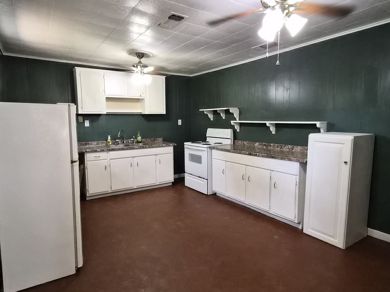 1312 S 10th St #NA - Photo 7 of 17