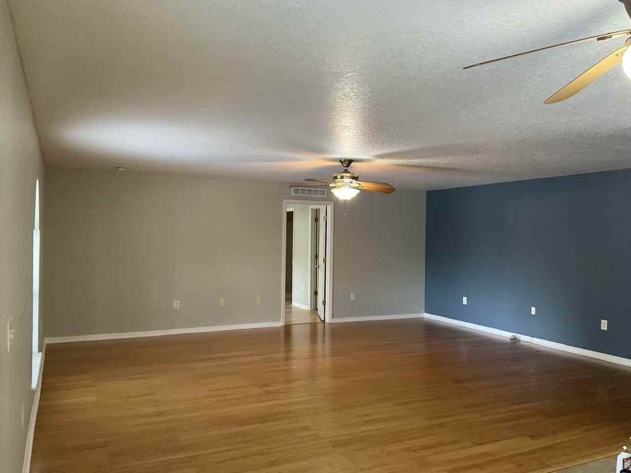 1049 Tawny Eagle Dr #NA - Photo 5 of 32