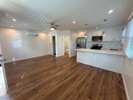 featured image of 320 S Clark St
