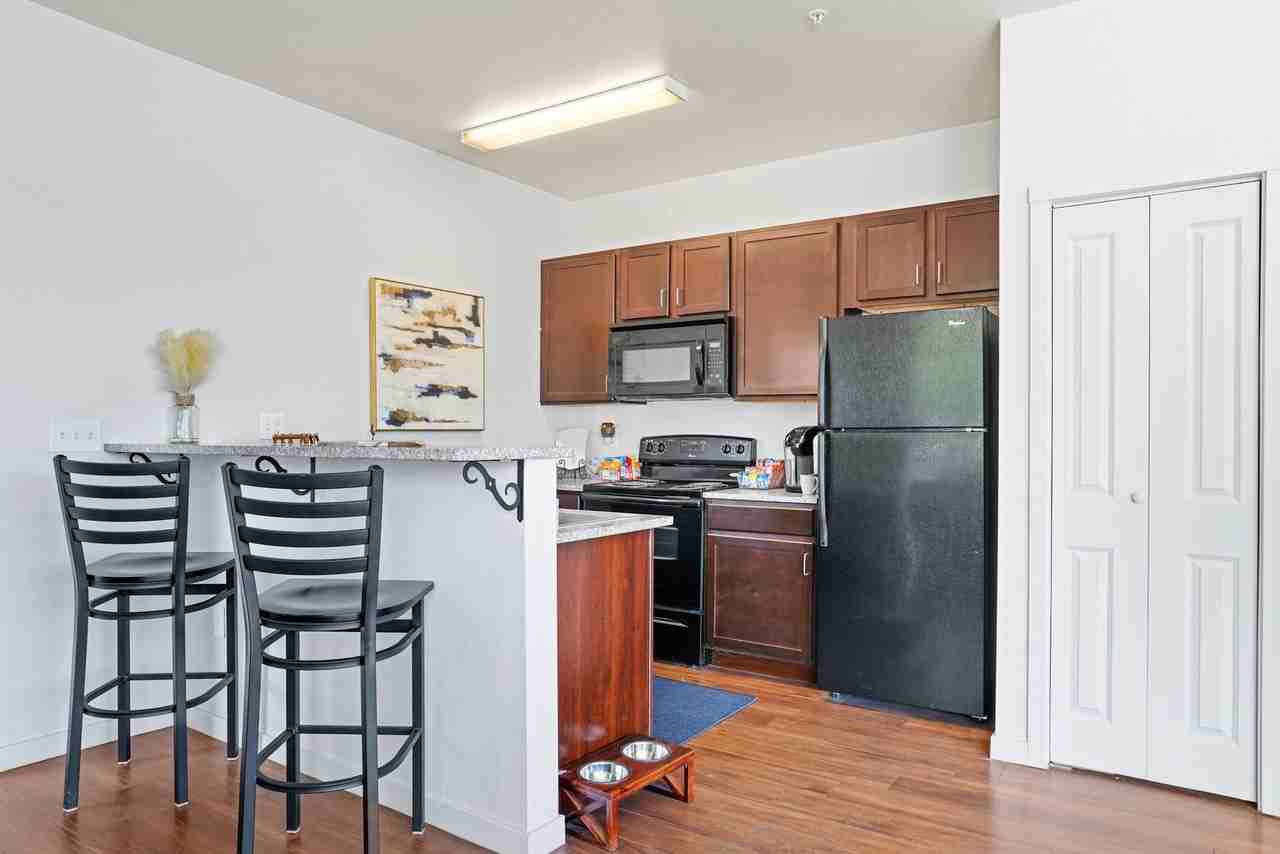Orion 1758 6th Ave - Photo 5 of 41