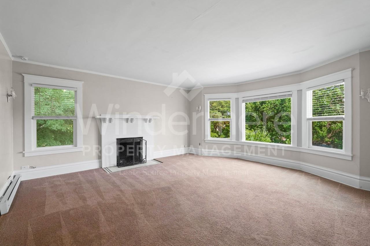 1321 W 11th Ave - Photo 4 of 42