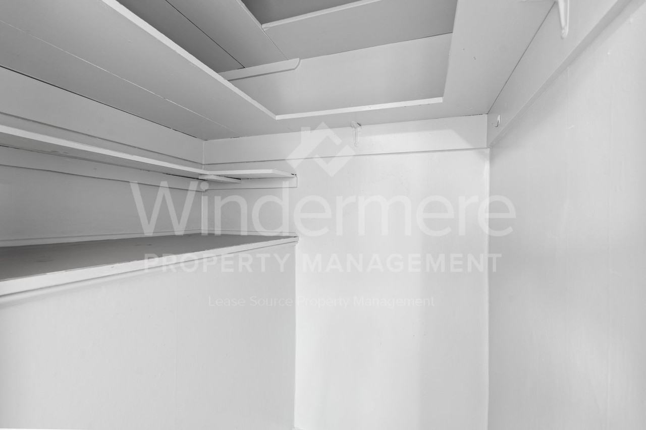 1321 W 11th Ave - Photo 7 of 42