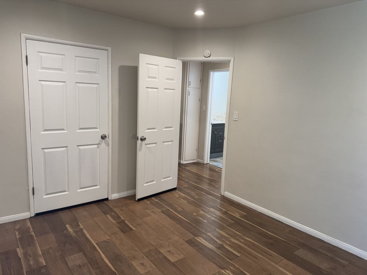 24449 University Ave #B - Photo 7 of 16