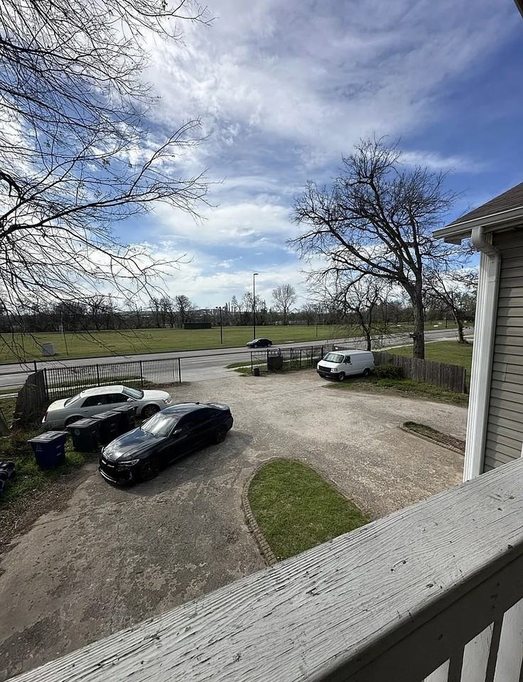 3731 Riverside Dr #NA - Photo 2 of 16