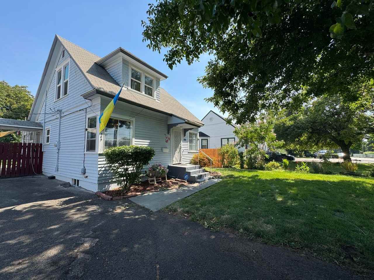 205 S 32nd Ave