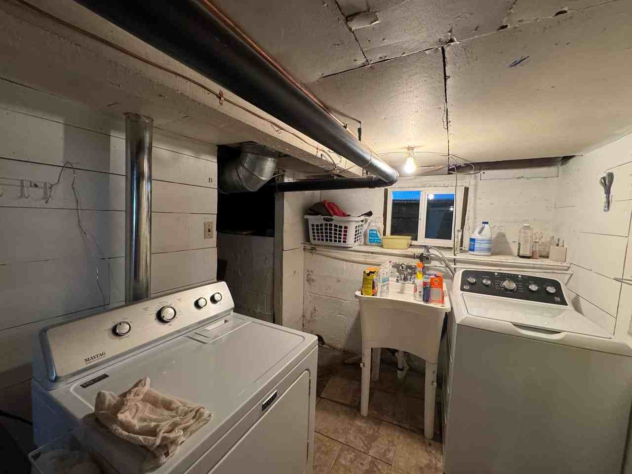 205 S 32nd Ave - Photo 4 of 20