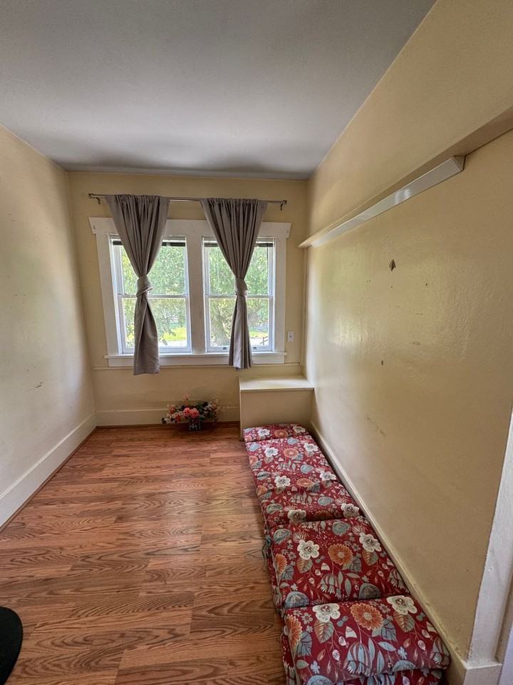 205 S 32nd Ave - Photo 5 of 20