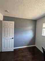 1012 N Hickory Ave #NA - Photo 1 of 1