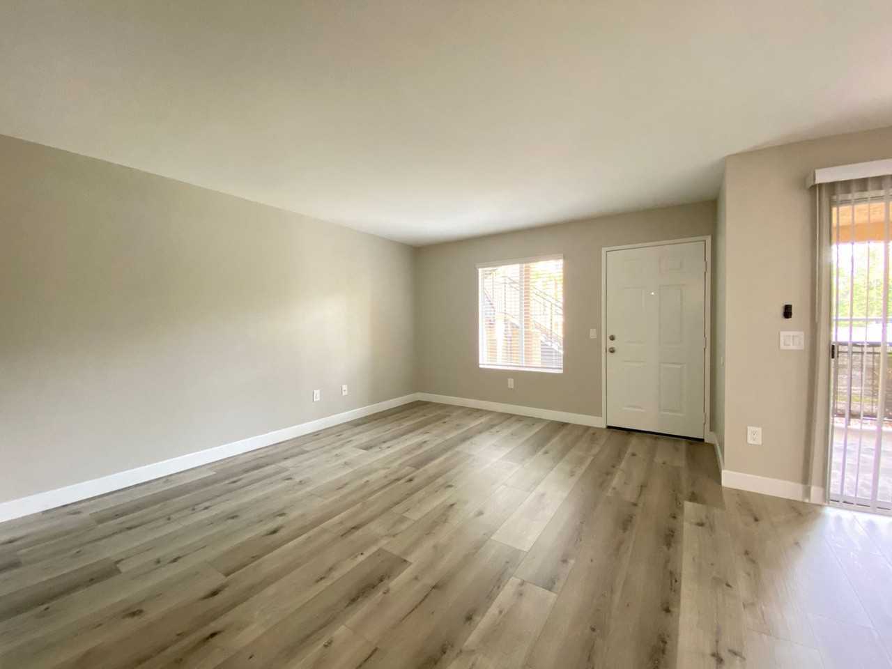 Sunny Creek Apts. - Photo 4 of 45