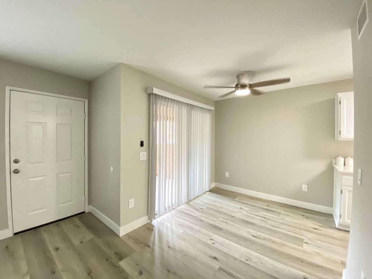 Sunny Creek Apts. - Photo 6 of 45
