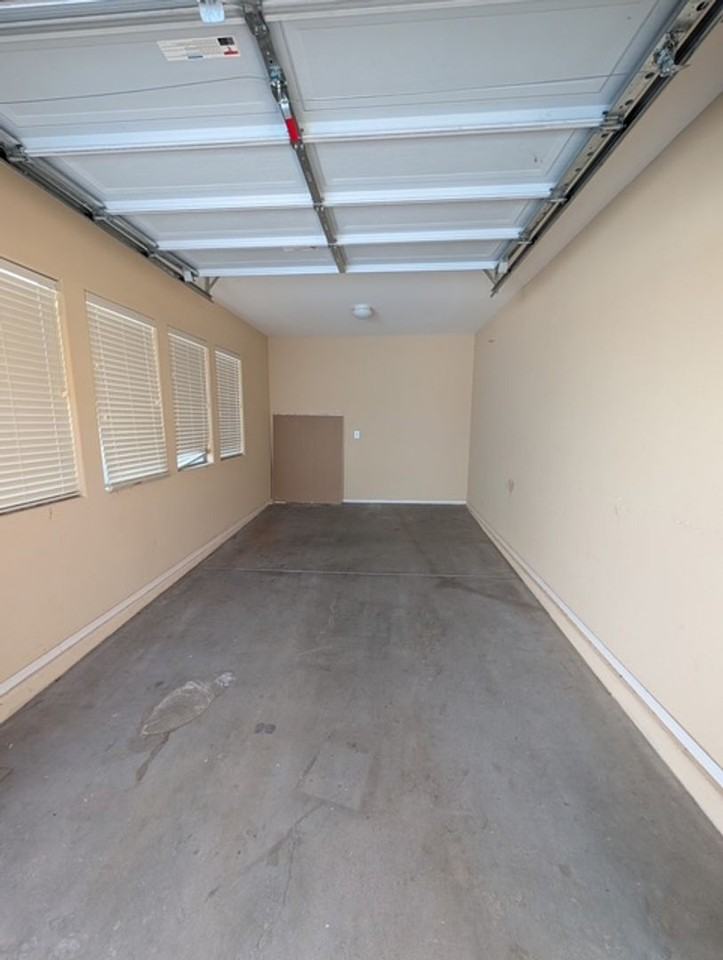 2017 W Shackleton Dr - Photo 2 of 29