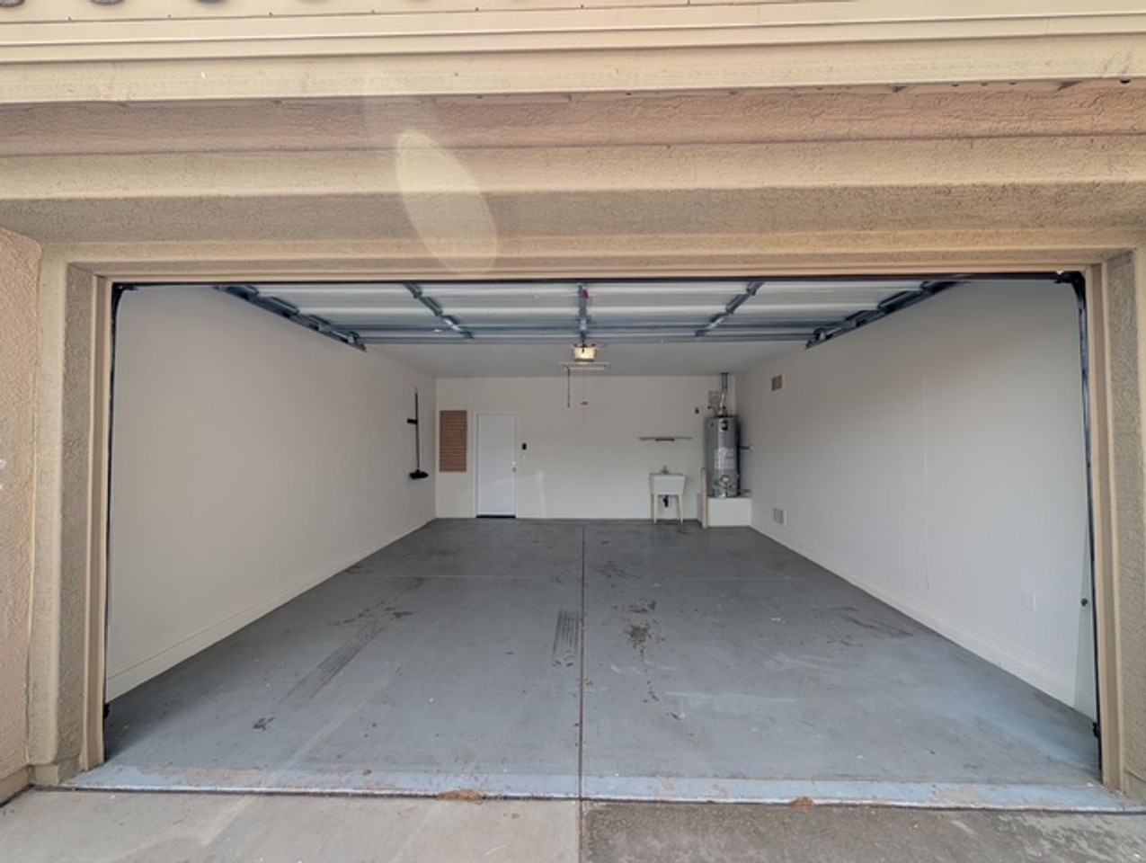 2017 W Shackleton Dr - Photo 3 of 29