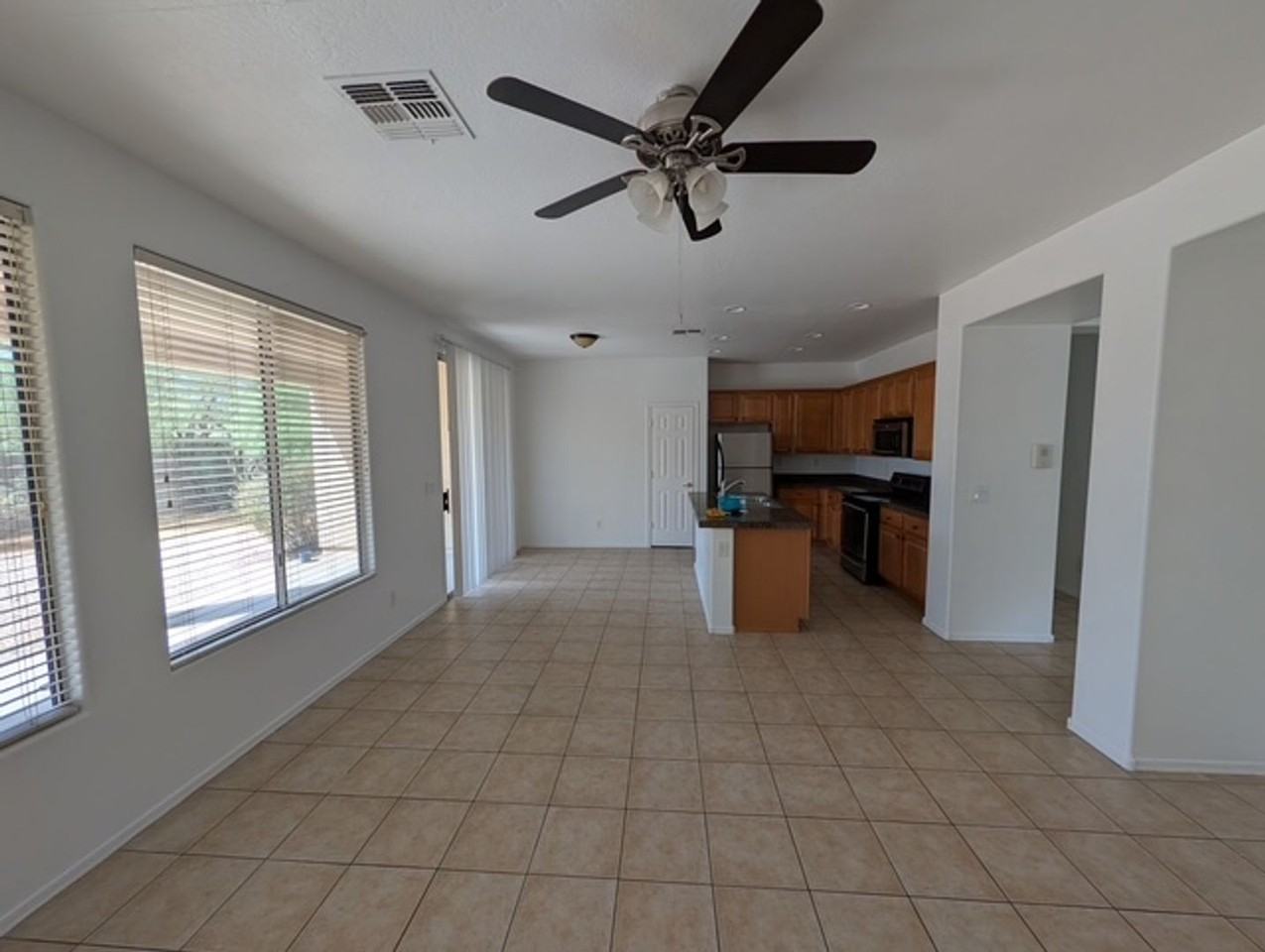 2017 W Shackleton Dr - Photo 6 of 29