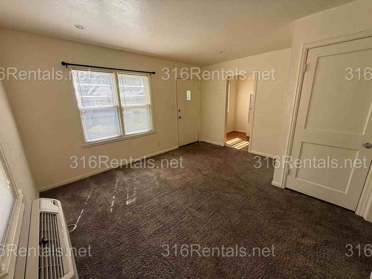 847 S Terrace Dr - Photo 6 of 11