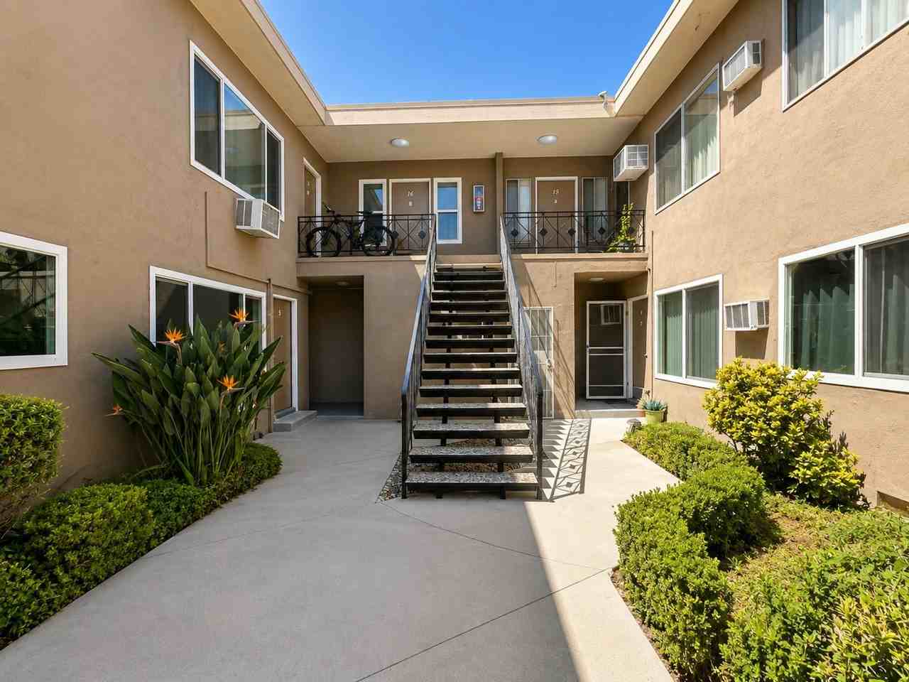 Move-In Ready 3-Bedroom at 14315 Chandler Blvd Sherman Oaks, CA 91401 - Photo 5 of 13
