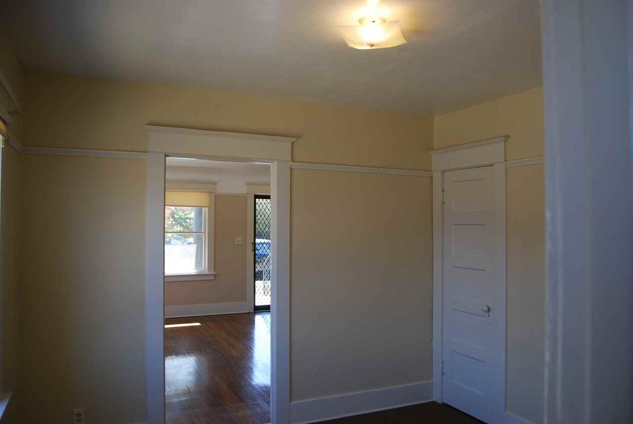 3744 1/2 Ray St - Photo 7 of 16
