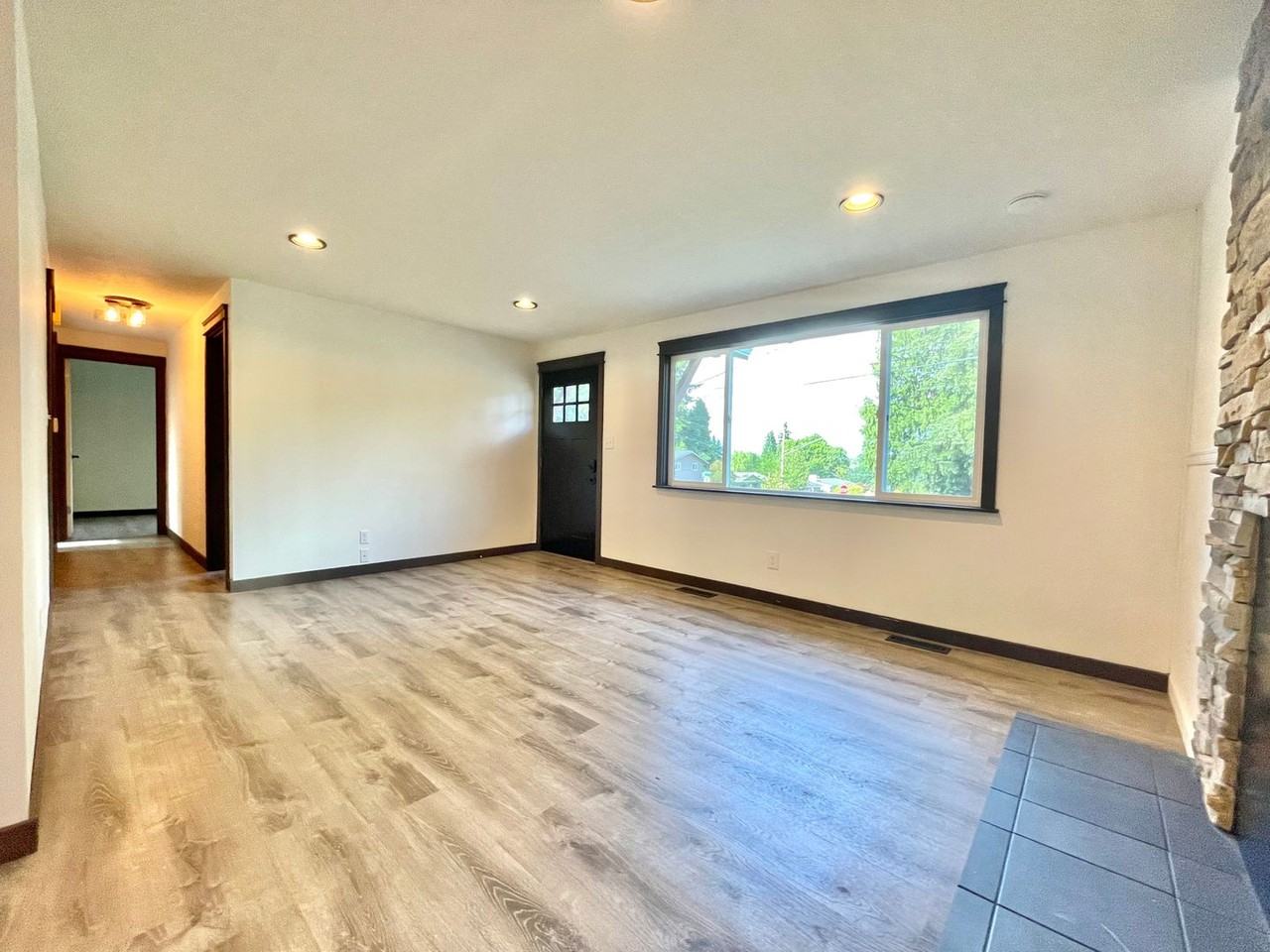 17606 33rd Pl W - Photo 6 of 31
