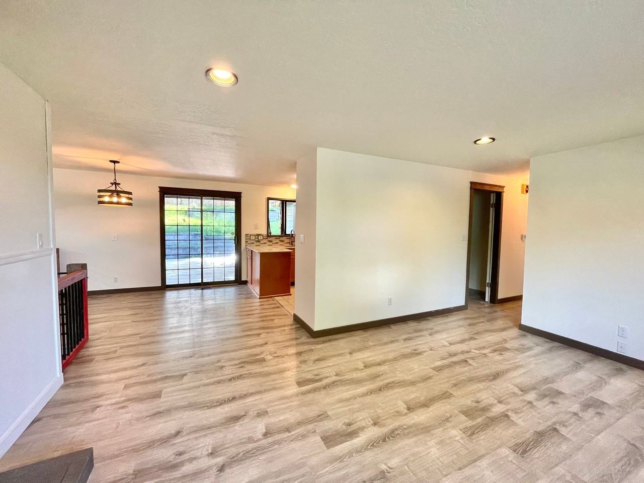 17606 33rd Pl W - Photo 7 of 31