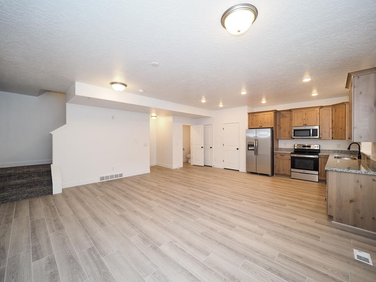 4212 W Coral Pink Ct - Photo 3 of 22