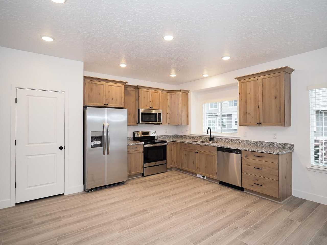 4212 W Coral Pink Ct - Photo 2 of 22