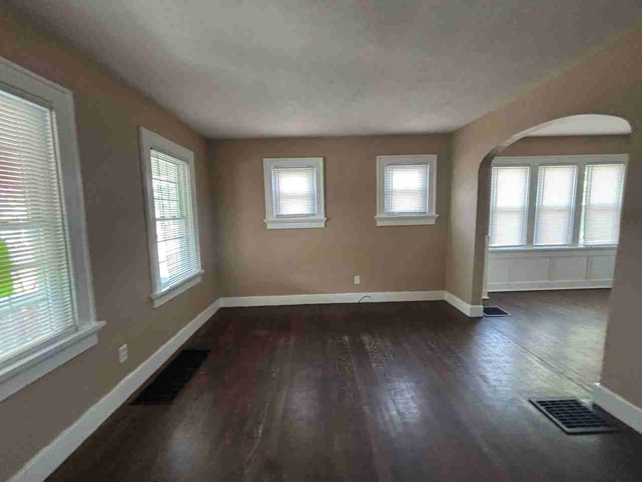 229 Bellaire Ave - Photo 7 of 24