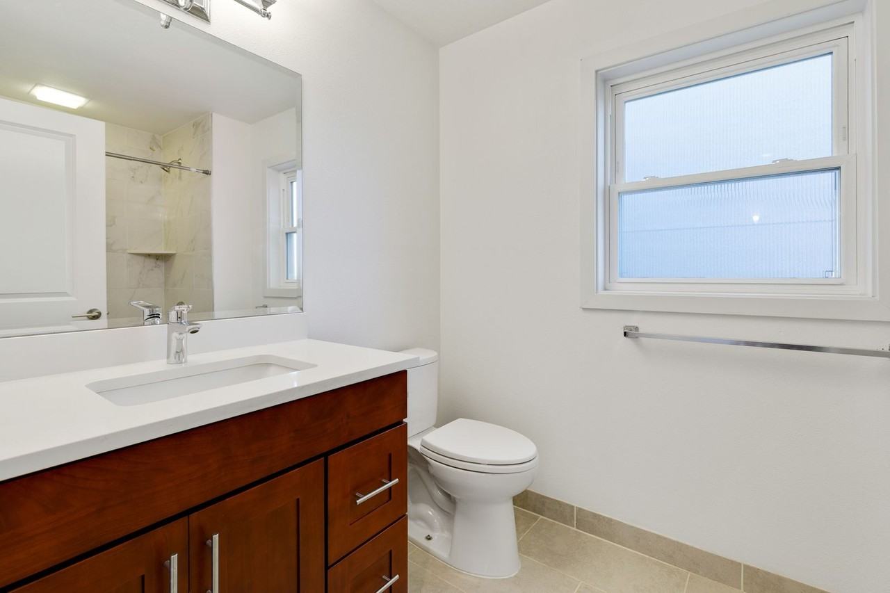 2062 13th Ave W - Photo 4 of 20